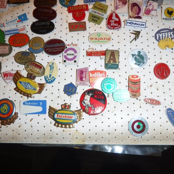 150 European hat pins / lapel pins, collection - Picture 7 of 9